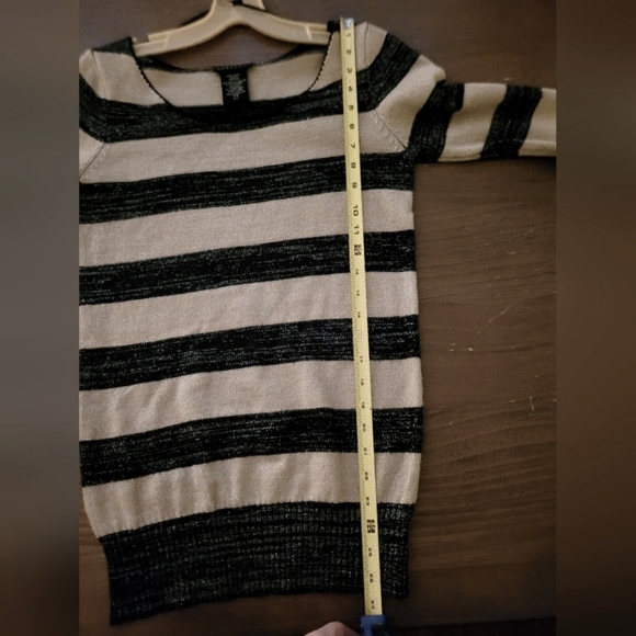 Metaphor Sparkle Black Tan Striped Long Sleeve Sweater Size Small - Picture 6 of 9